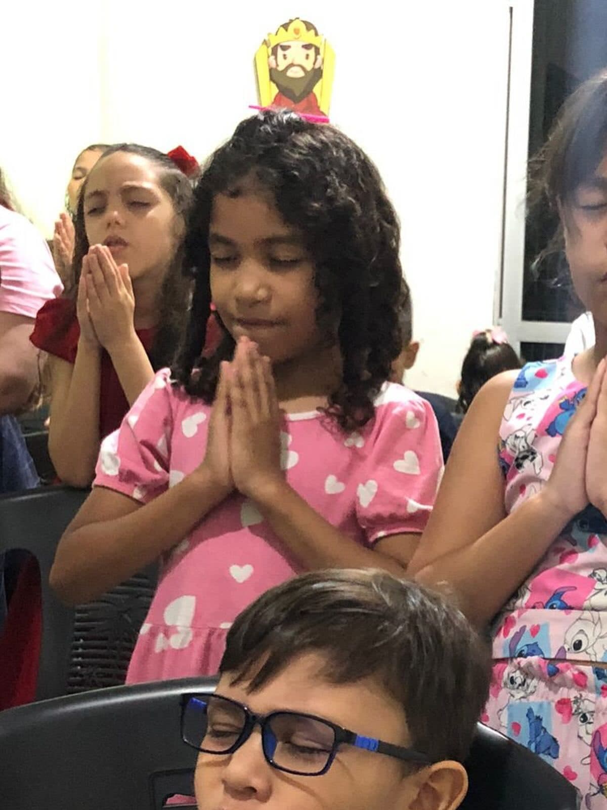 Atividade com crianças da Associação Cristã Céus Abertos