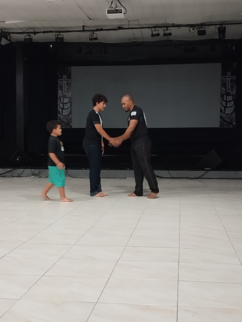 Aula de Krav Maga da Associação Cristã Céus Abertos